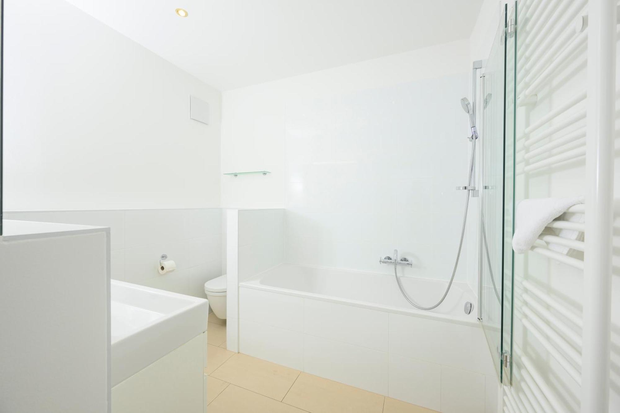 Apartment Rooftop Haven 120m, 3br, Terrace, Views! Wien
